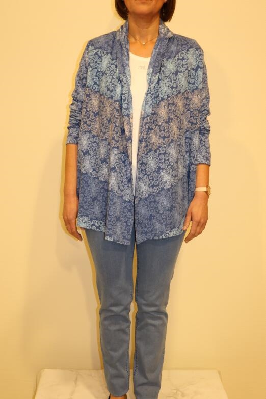 offene Strickjacke